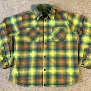 North Face Men's Reversible Plaid Flannel / Soft Shell Snap Front Jacket - Large